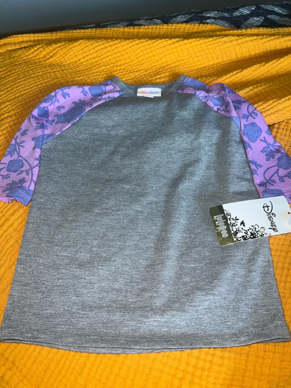 LuLaRoe Gray Tee with Purple Floral Raglan Sleeves Miss Piggy